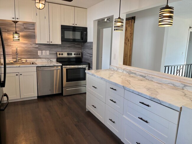 Building Photo - 4 Bed/2 Bath Rental Home in Crooks, SD!!