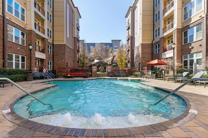 808 Hawthorne 808 Hawthorne Ln Charlotte NC 28204 Apartment Finder