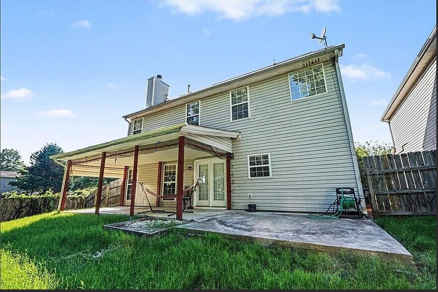 Building Photo - 375 Clairidge Ln