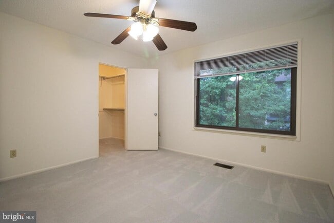 Building Photo - 2238 White Cornus Ln