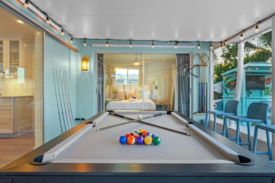 Building Photo - 350 La Hacienda Dr