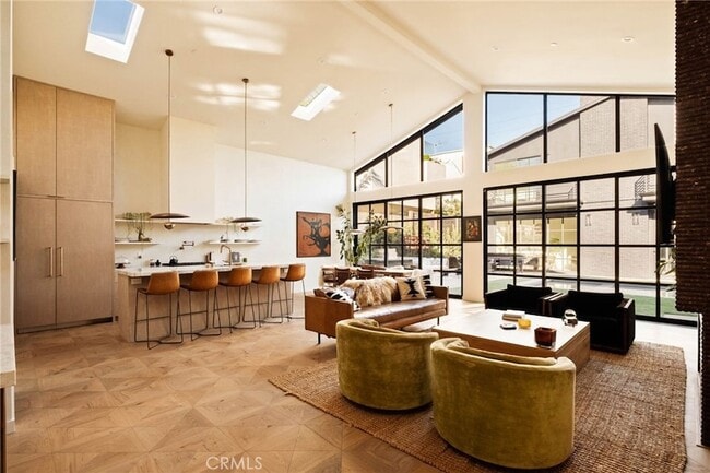 Building Photo - 354 5th Ave