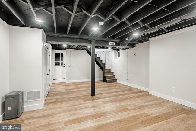 Building Photo - 149 2nd Ave