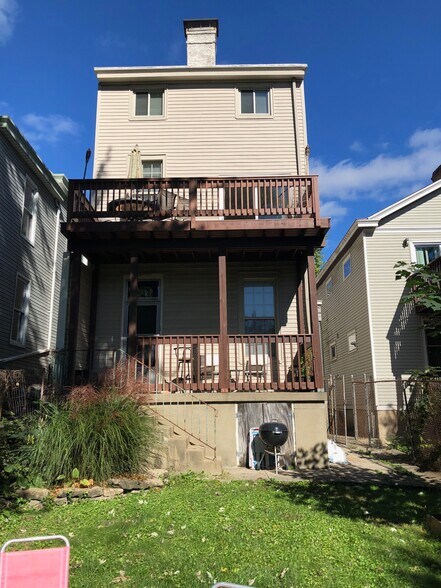 Building Photo - 409 Warner St