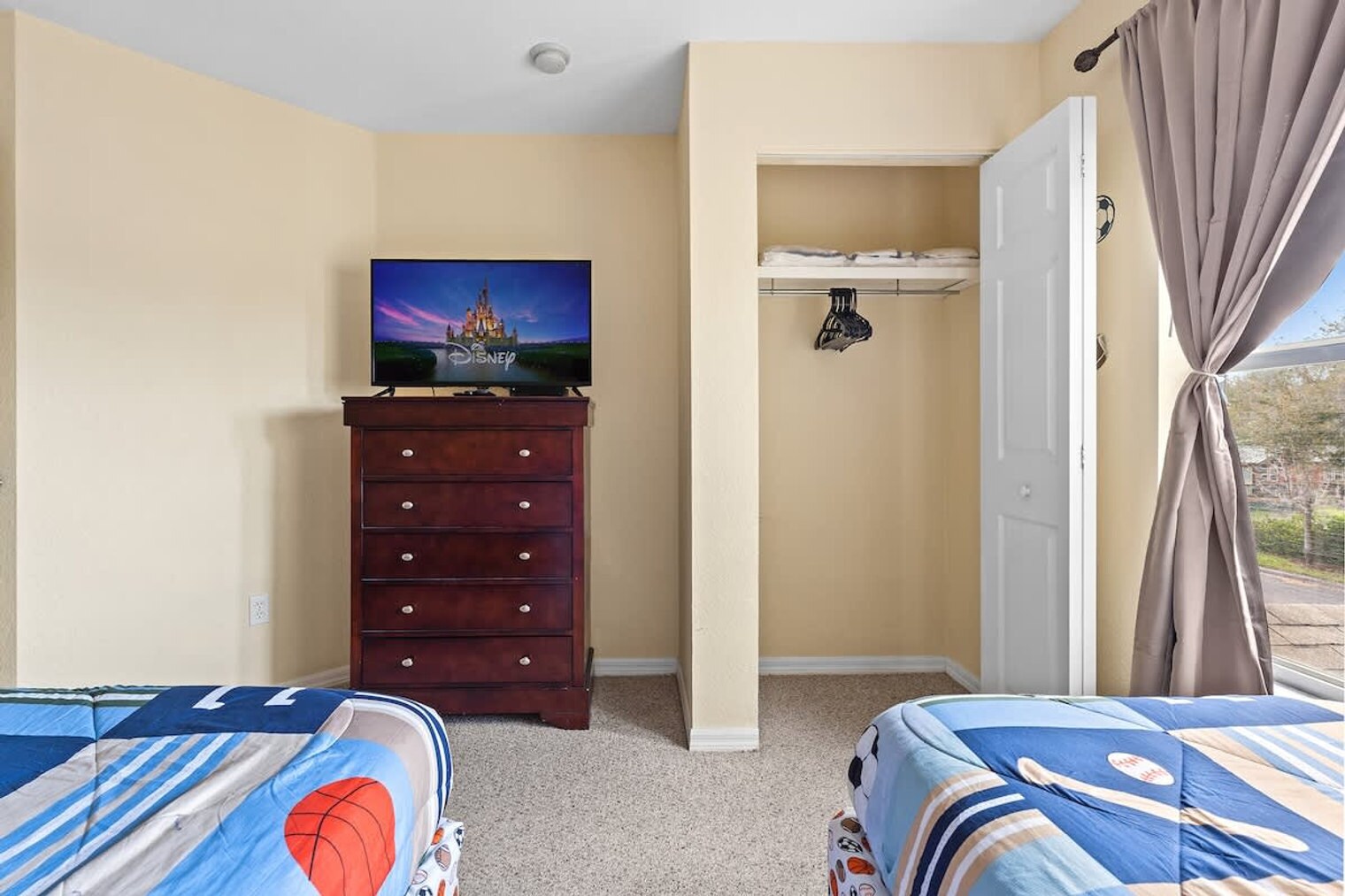 Building Photo - 2610 Lodi Cir