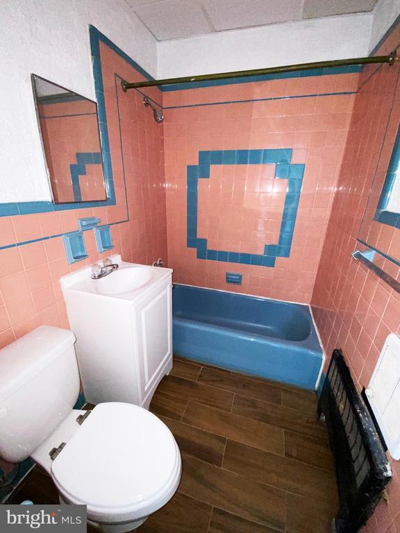 Building Photo - 2930 Frankford Ave