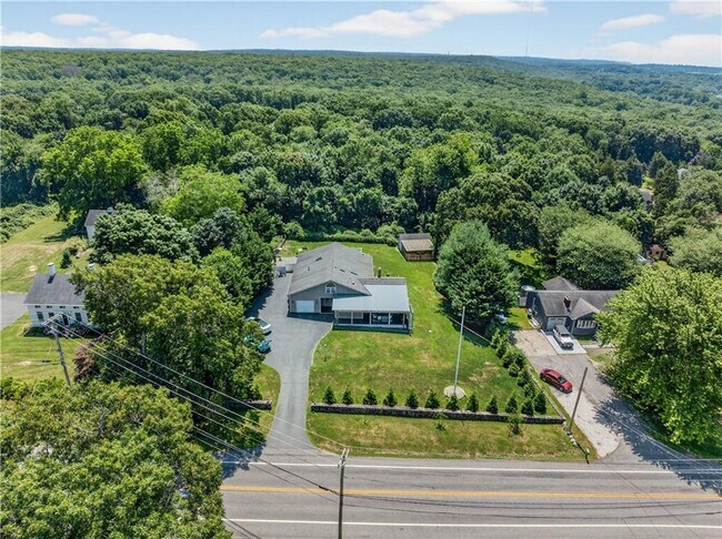 Building Photo - 239 Bulgarmarsh Rd