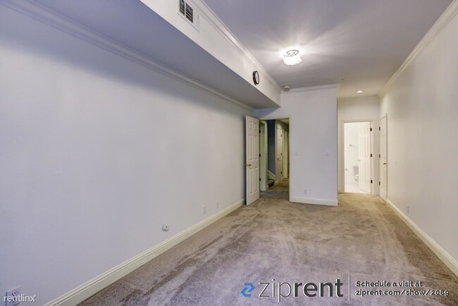 Building Photo - 3 br, 2.5 bath Condo - 2247 Turk Boulevard...