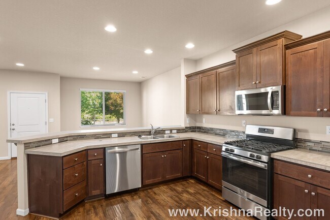 Building Photo - Lovely 4 BD | 2.5 BA | + Tech Niche | Single-Family Home | Coveted Abbey Creek | North Bethany | ...