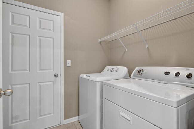 Building Photo - 13685 Goodson Pl
