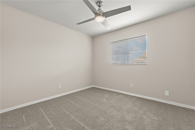 Building Photo - 3919 SW 14th Ave