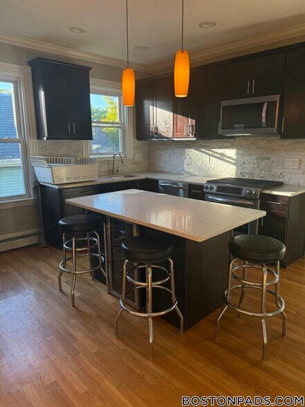 Building Photo - 12 Dorset St