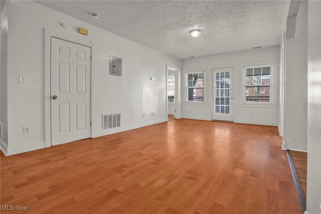 Building Photo - 317 E 156th St