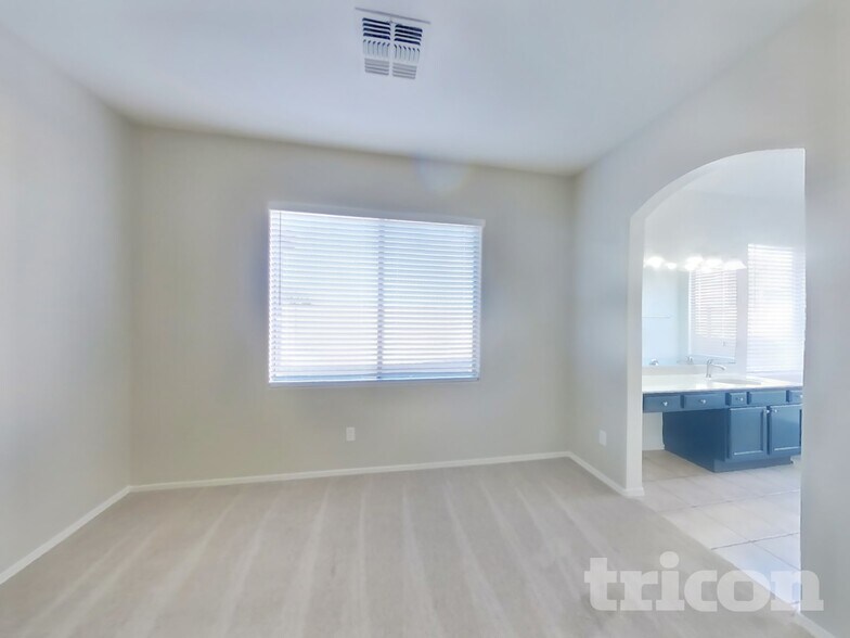 Building Photo - 2836 S 66th Ave