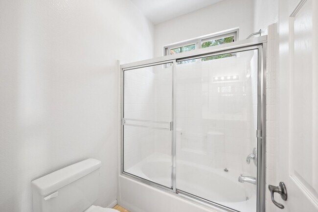 Building Photo - 1527 Cir Ranch Way