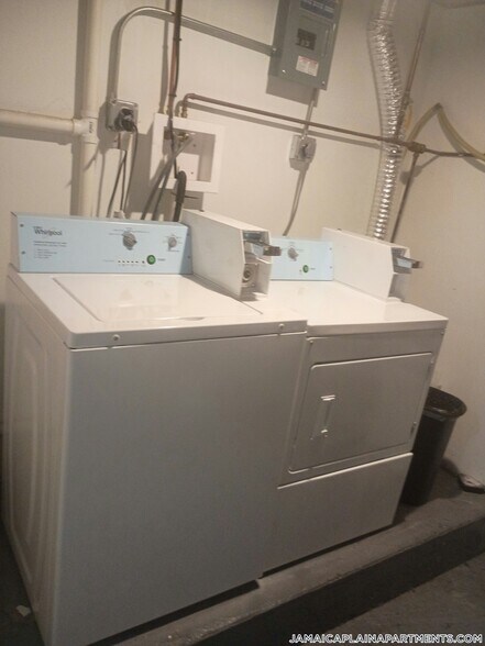 Building Photo - 31 Gay Head St