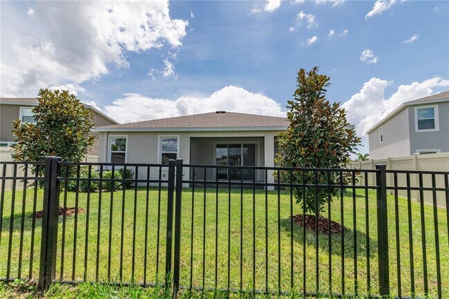 Building Photo - 16619 Mooner Plank Cir