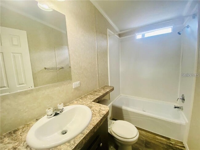 Building Photo - 1621 Tangerine St