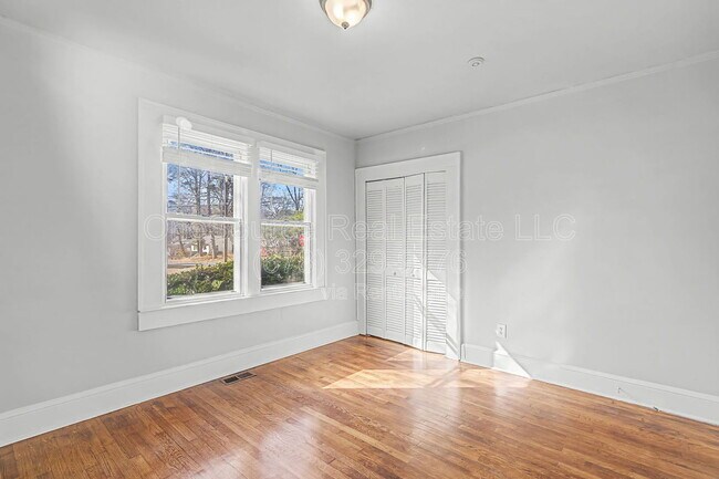 Building Photo - 1895 Markone St NW