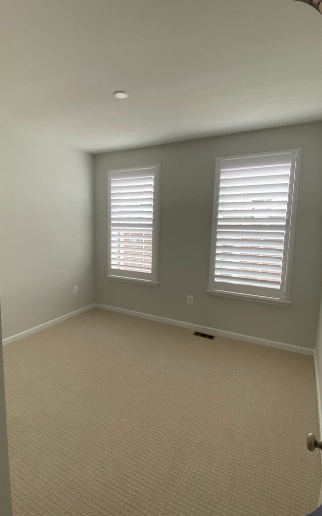 Building Photo - 13273 Coalfield Station Ln