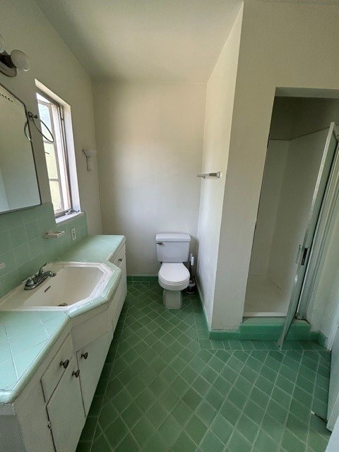 Floorplan - 1340 N. June St/6616-6622 De Longpre Ave.