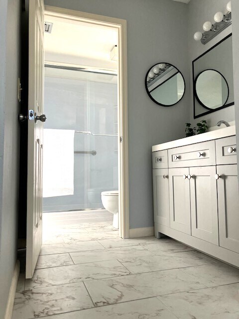 Master Bathroom - 317 Lake Evelyn Dr