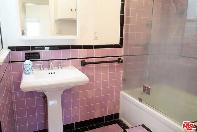 Building Photo - 8361 Blackburn Ave