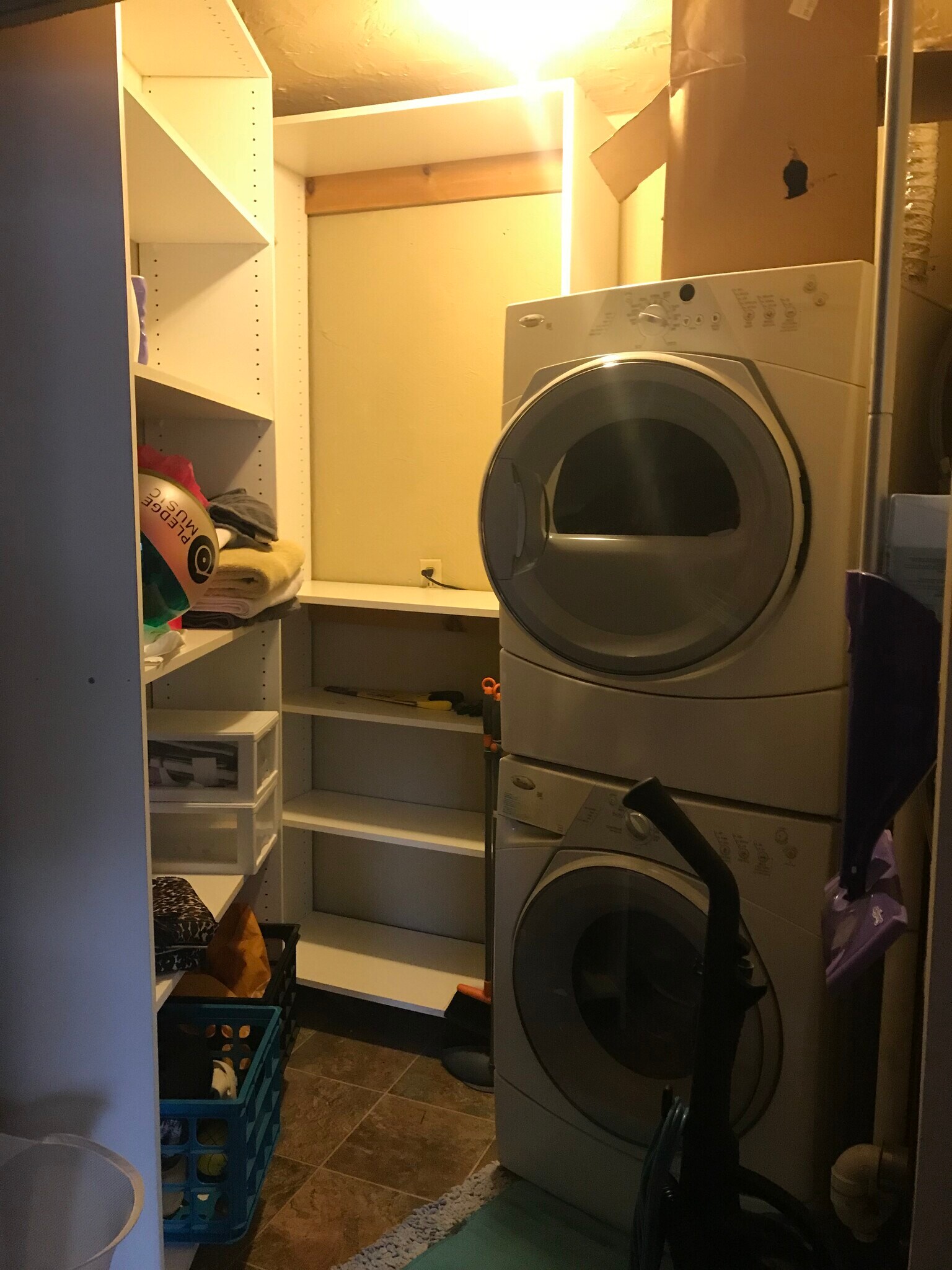 Building Photo - 27 Saint Stephen St