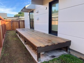 Building Photo - 972 McKenzie Ave