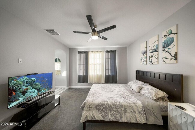 Building Photo - STUNNING 5 BEDROOM WITH LOFT & BONUS ROOM 3.5 BATH IN EASTMARK MESA COMMUNITY 2,655 SQ FT