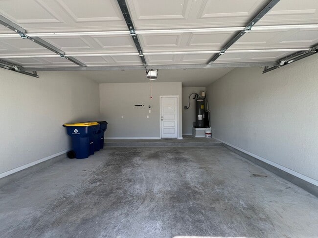 Building Photo - 213 Joseph Cir