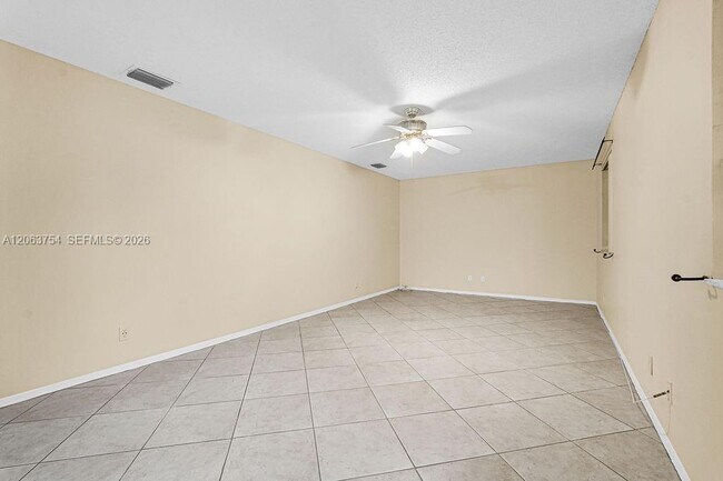 Building Photo - 1623 E Harmony Lake Cir