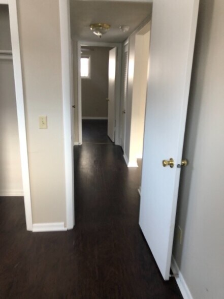 Building Photo - 4415 N 62nd St