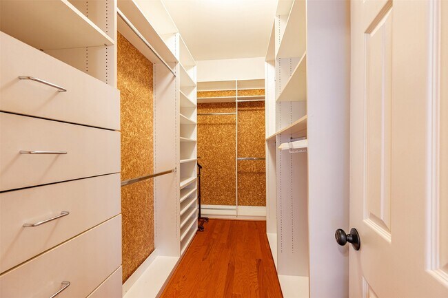 Building Photo - 11826 Primwood Dr