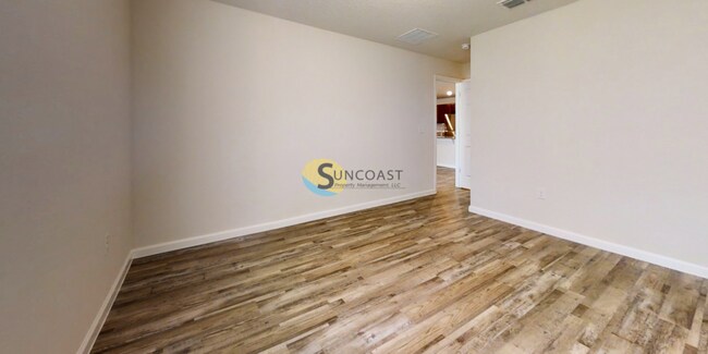 Building Photo - 13 September Pl