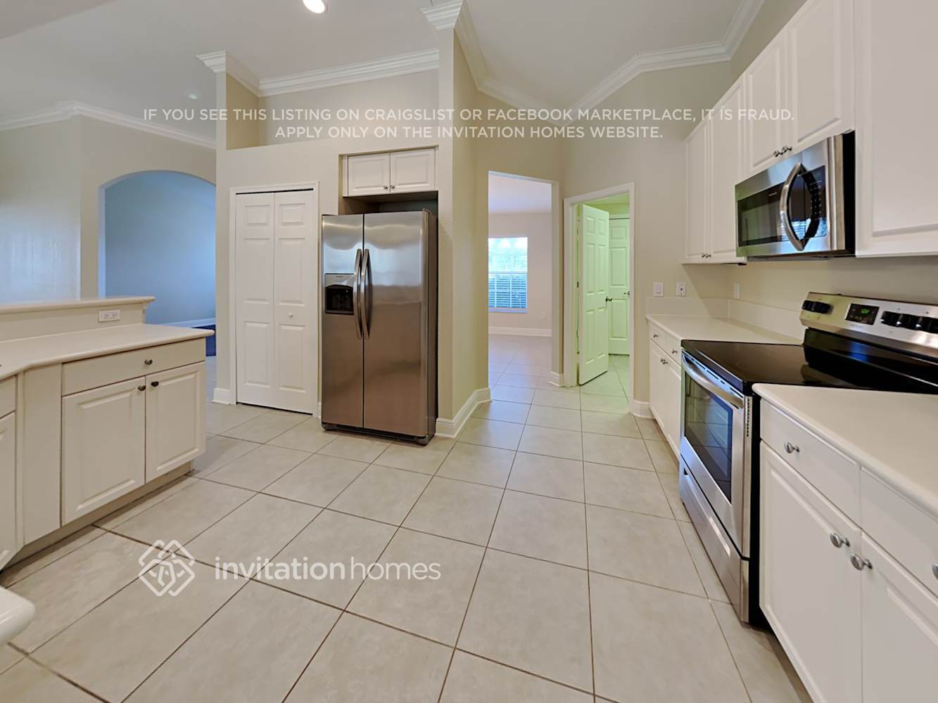 Building Photo - 1772 SW Lofgren Ave