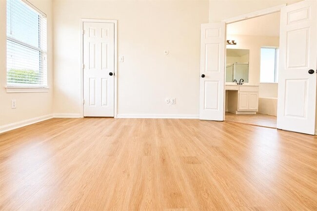 Building Photo - 4205 Bent Wood Ct