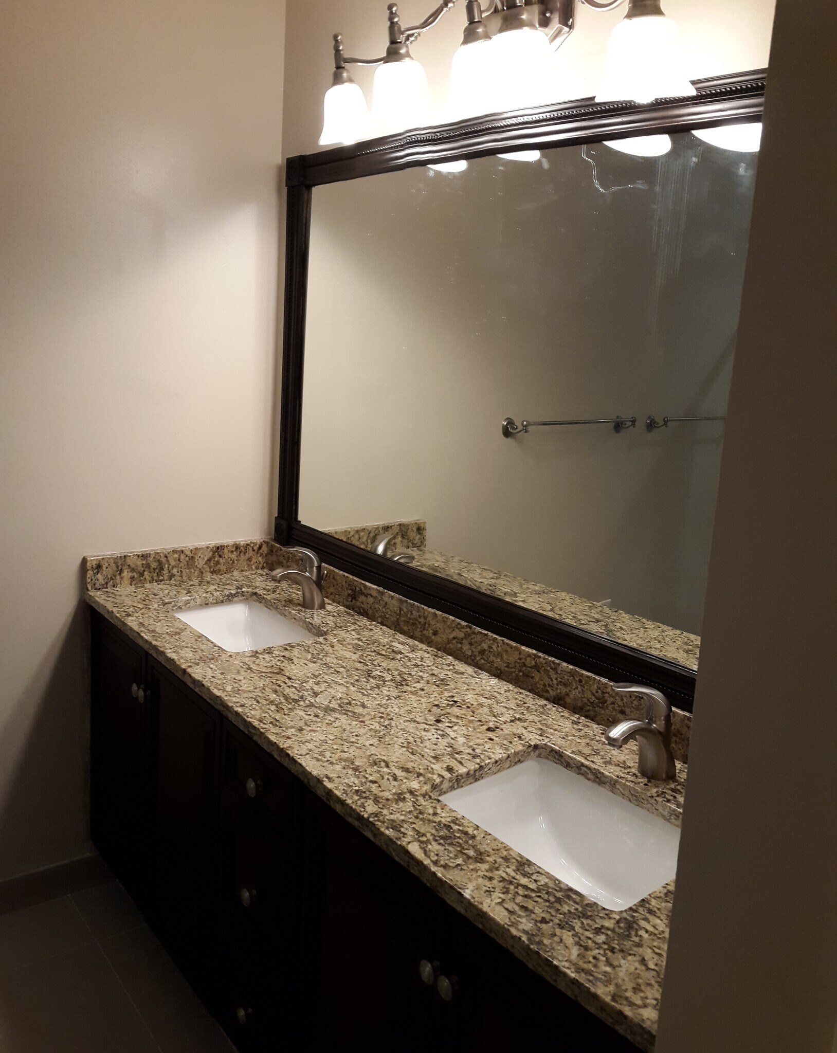 Building Photo - 5035 Harmony Circle