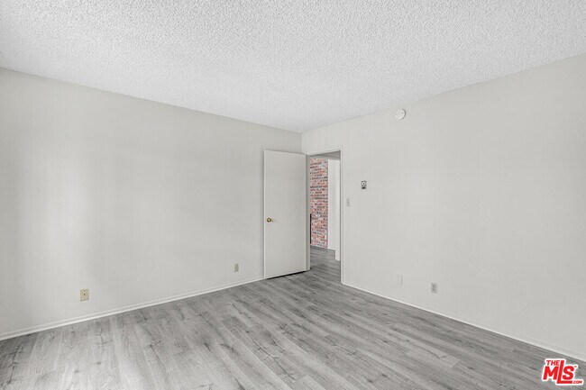 Building Photo - 1811 Parnell Ave