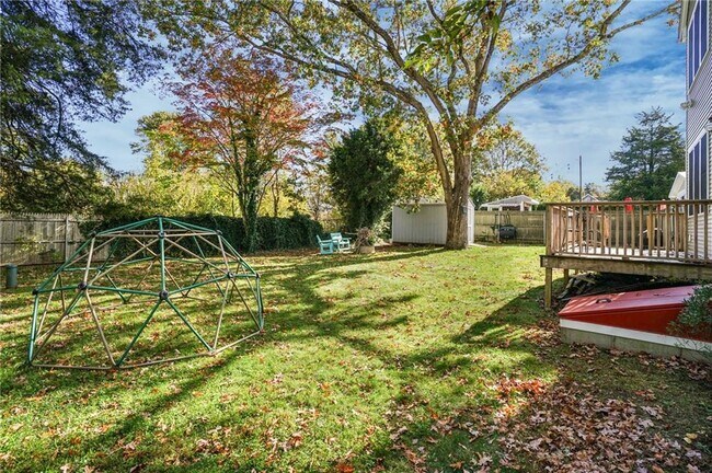 Building Photo - 31 Smith St