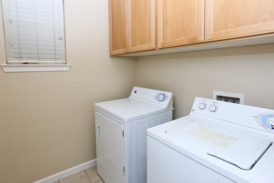 Building Photo - 444 Chestnut St,Brentwood