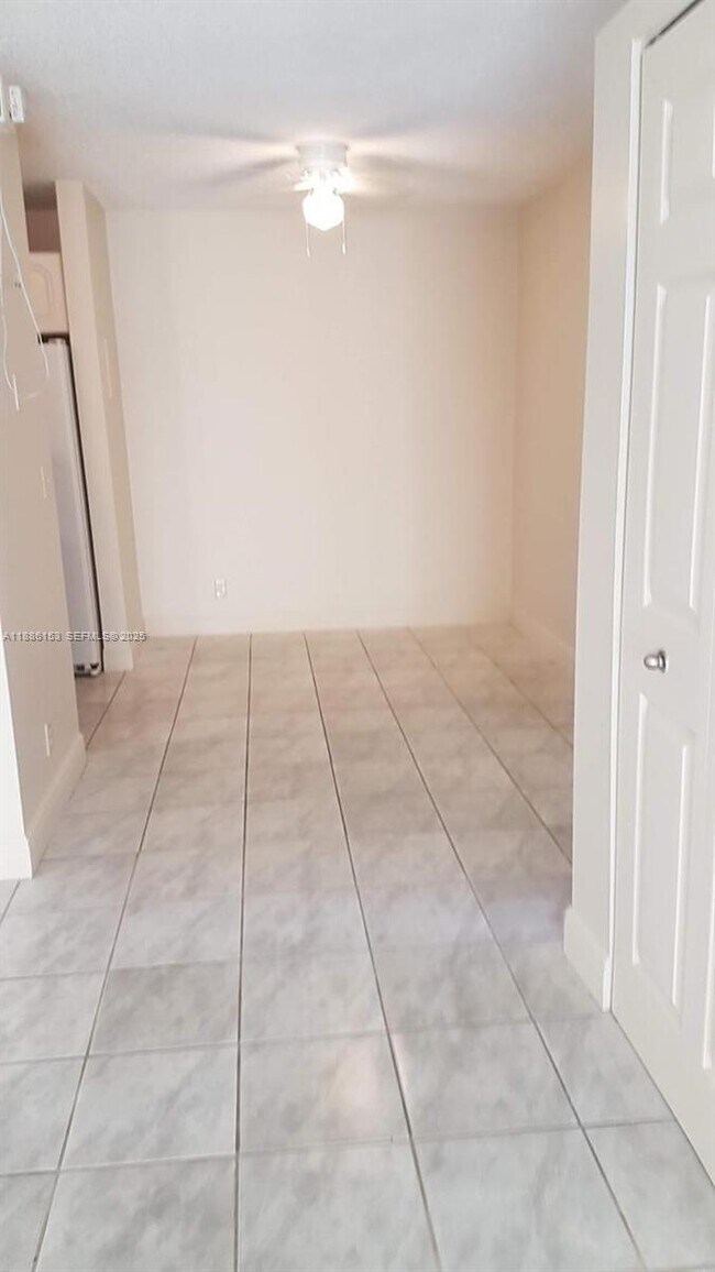 Building Photo - 11386 Royal Palm Blvd