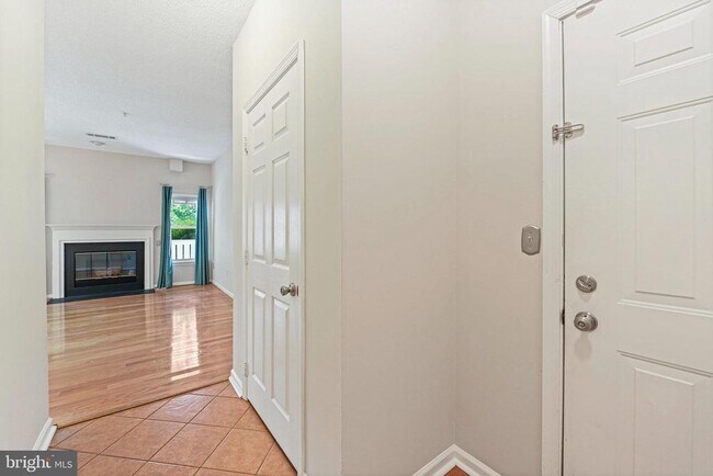 Building Photo - 14300 Rosy Ln