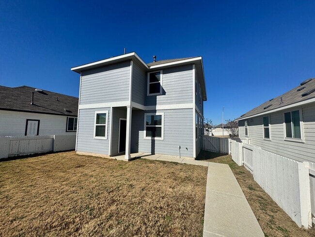 Building Photo - New & Modern Beach Like Home - 2/2.5 - Cas...