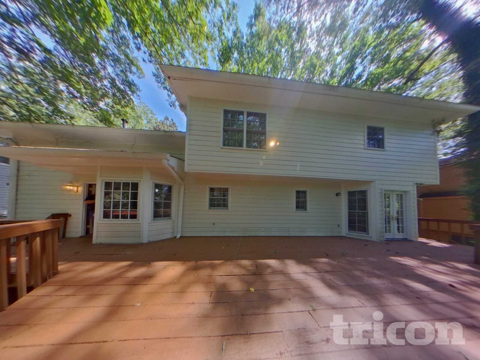 Building Photo - 325 Ridge Ct
