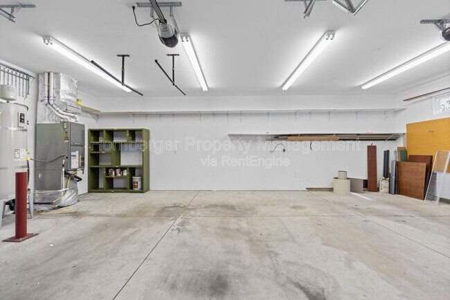 Building Photo - 6929 N Country Homes Blvd