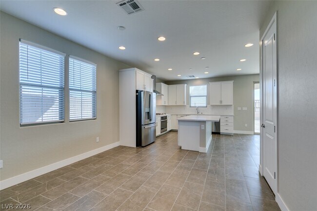 Building Photo - 11803 River Hawk Ave