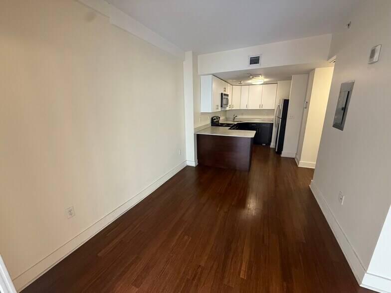 Building Photo - 8 Winter St