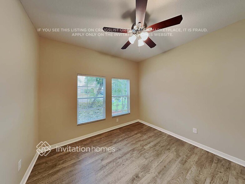 Building Photo - 7821 112th Ave E