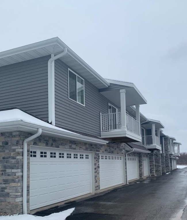 Building Photo - 2 bedroom in Appleton WI 54913